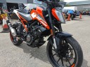 Ktm 125 Duke 17